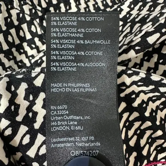 Anthropologie Maeve Colette Cropped Wide Leg Pants | Black White Print | SZ 33T - Picture 13 of 13